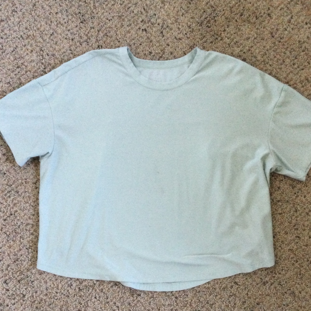 Girls athletic cropped tee